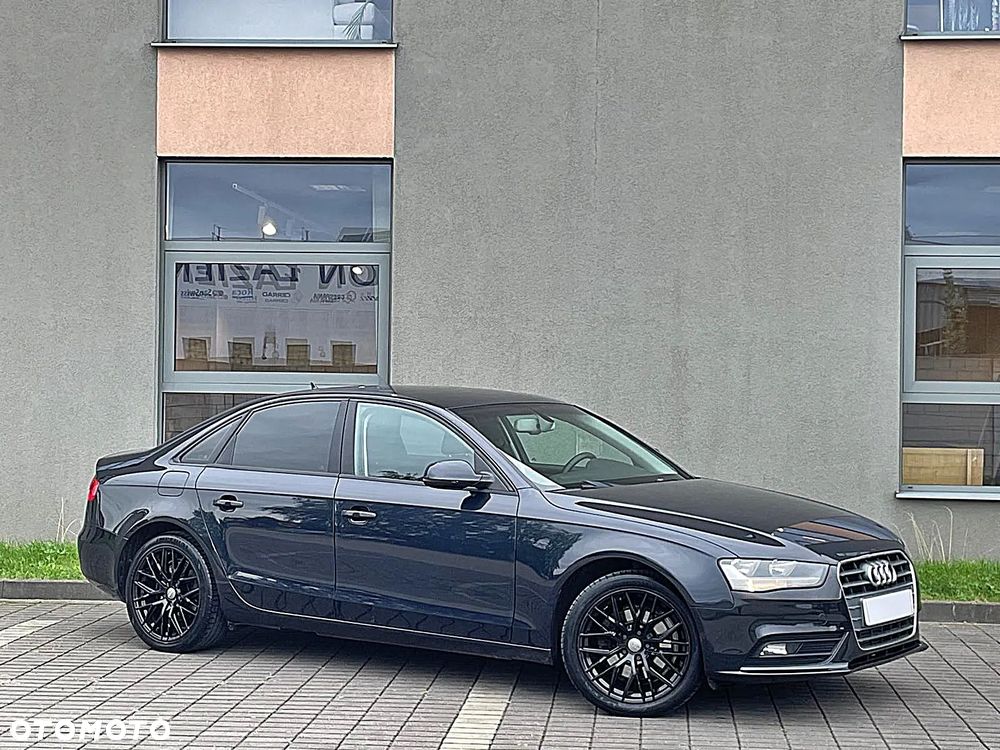 Audi A4 Limousine