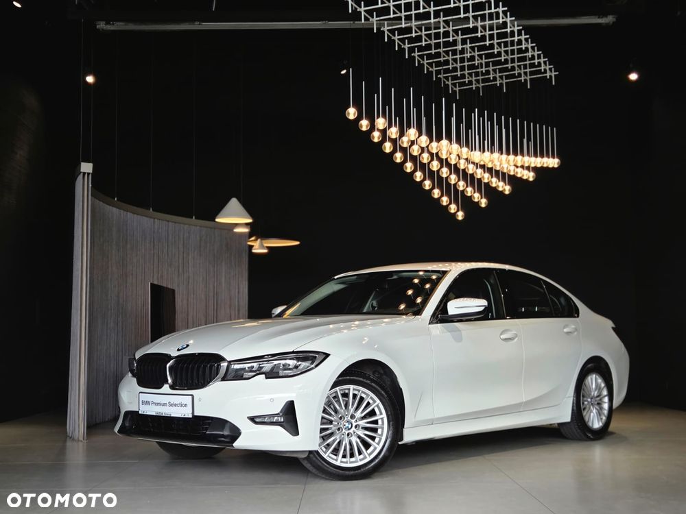 BMW Seria 3 318i Sport Line - 1