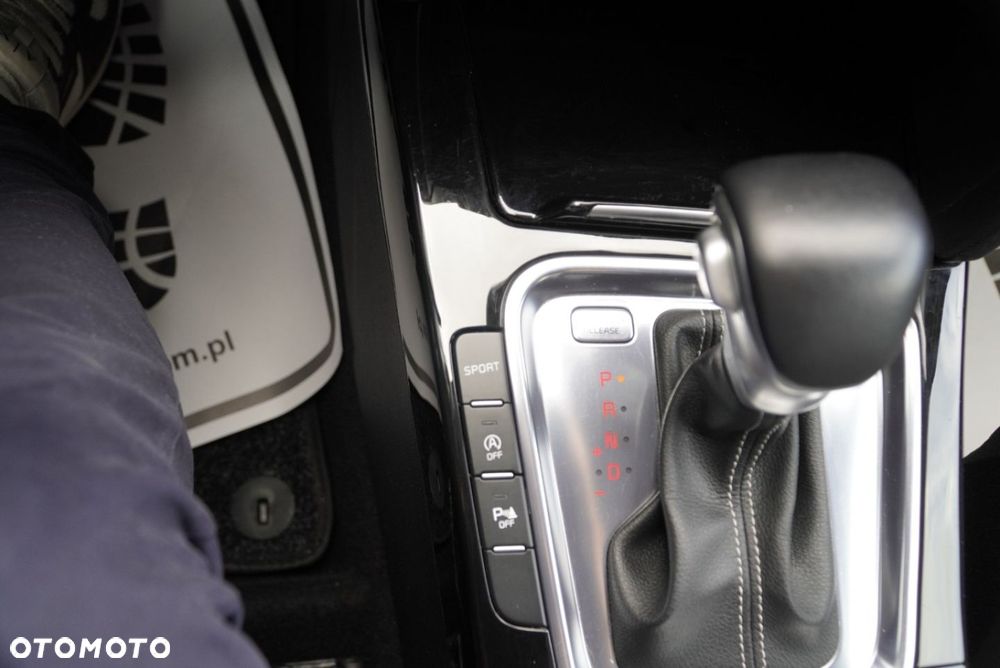 Kia Ceed 1.4 T-GDI DCT OPF GT Line - 18
