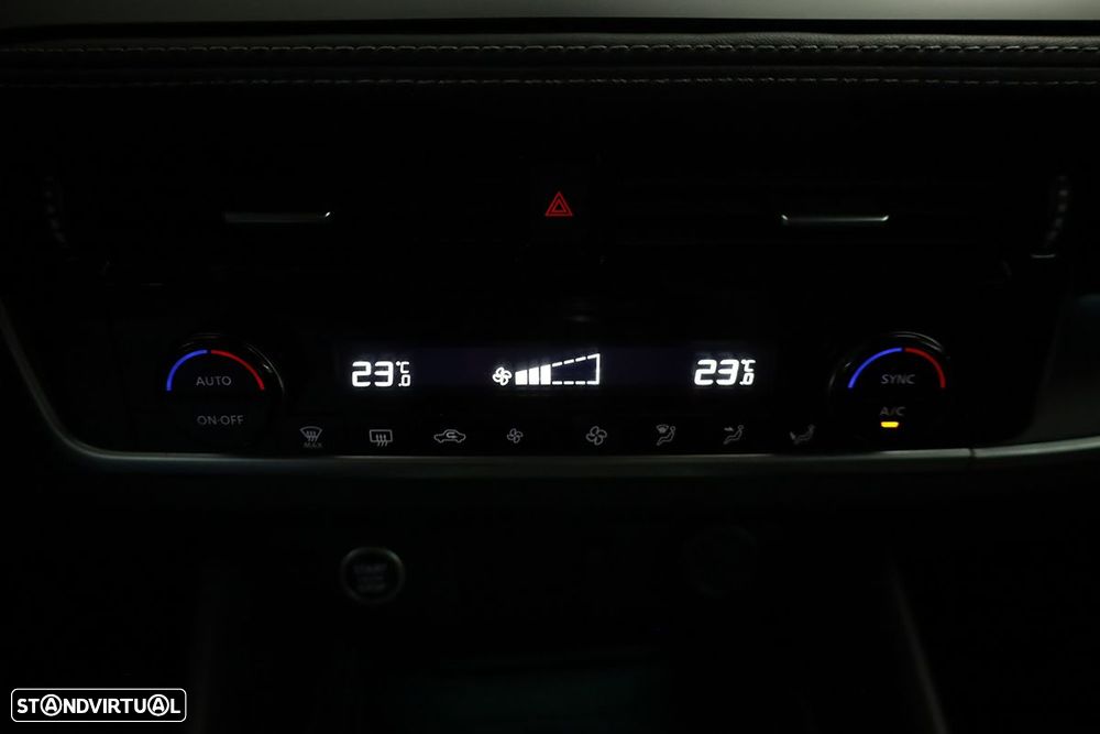 Nissan Qashqai - 12