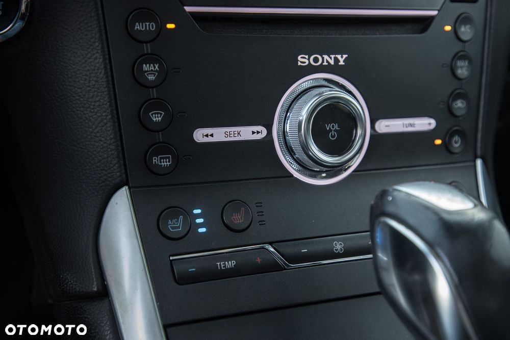 Ford Edge - 22
