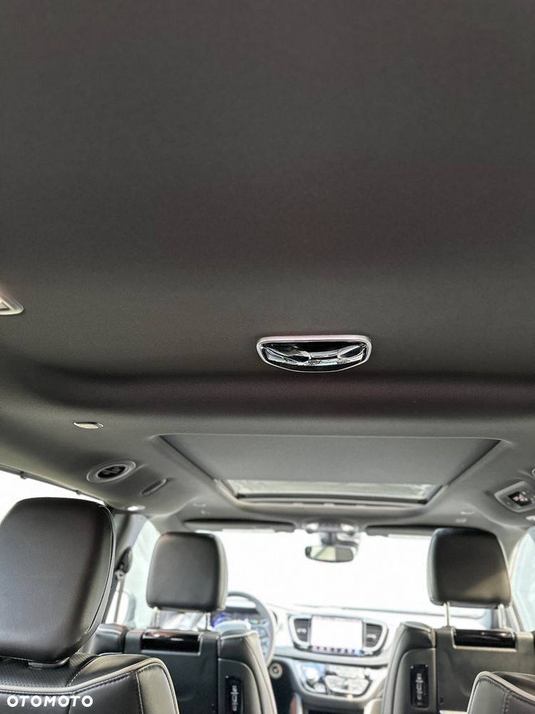Chrysler Pacifica - 20