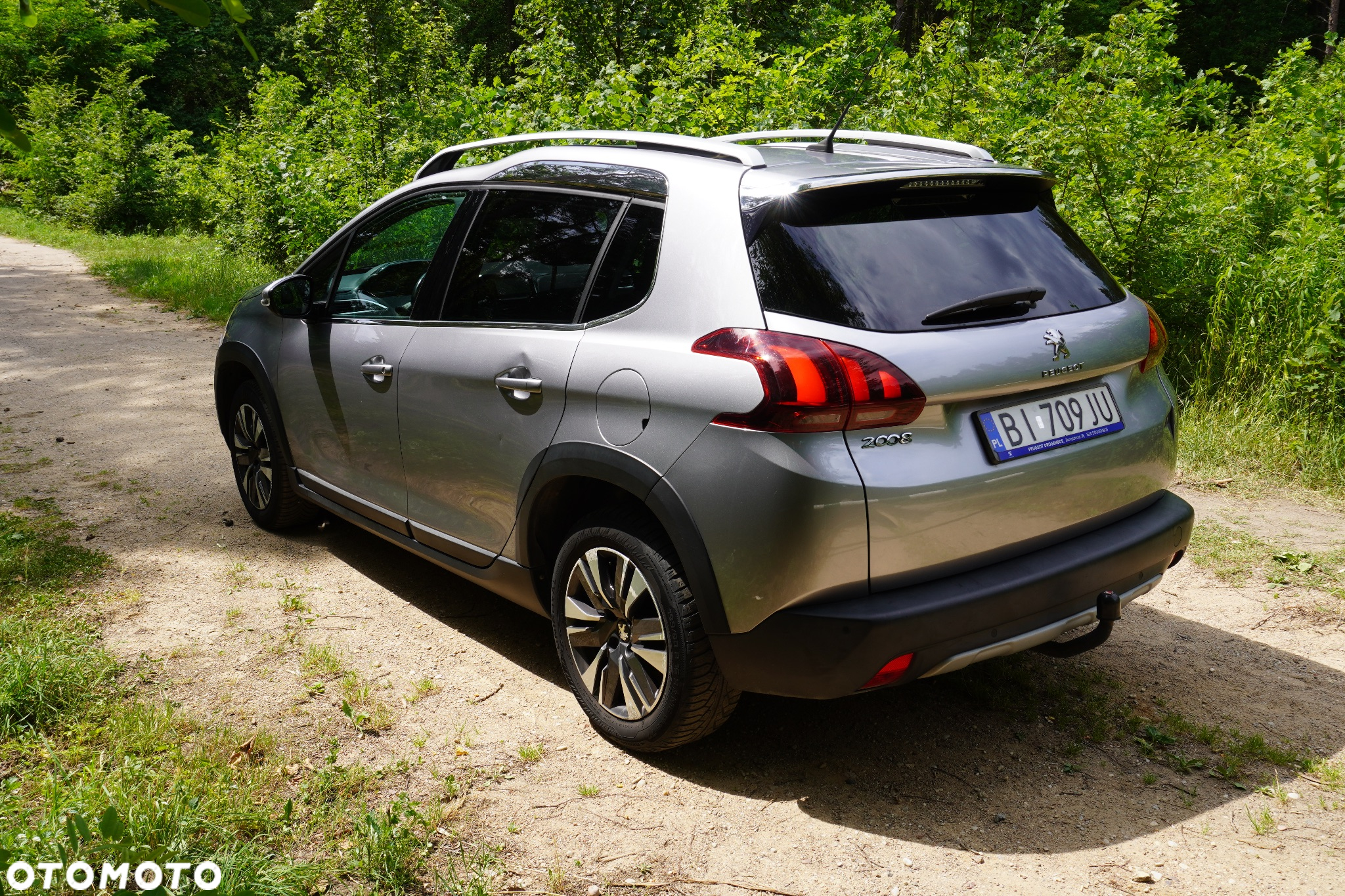 Peugeot 2008 1.2 Pure Tech Allure S&S EAT6 - 8