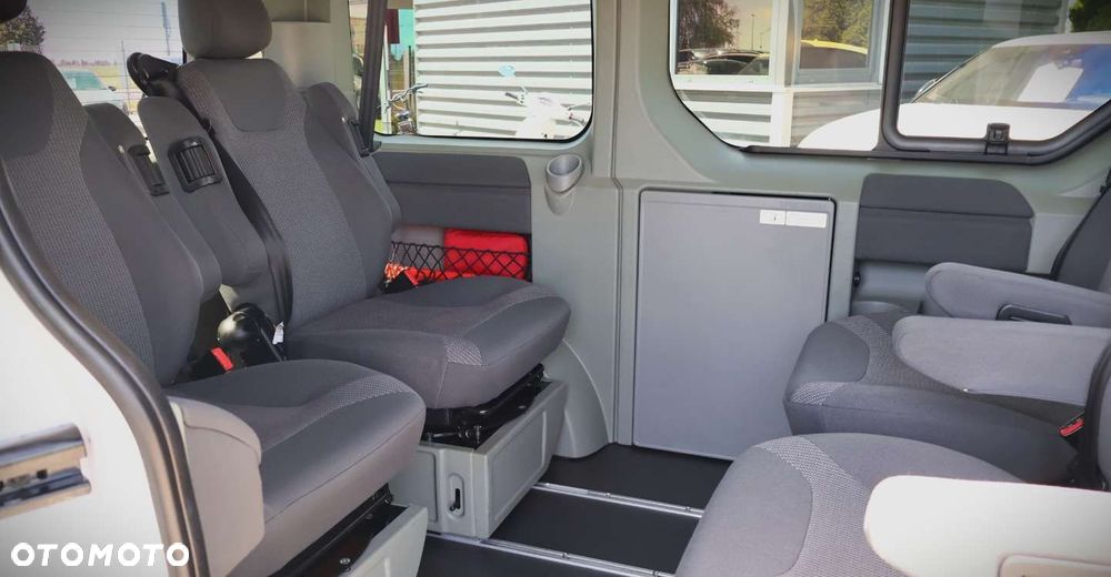 Opel Vivaro - 19