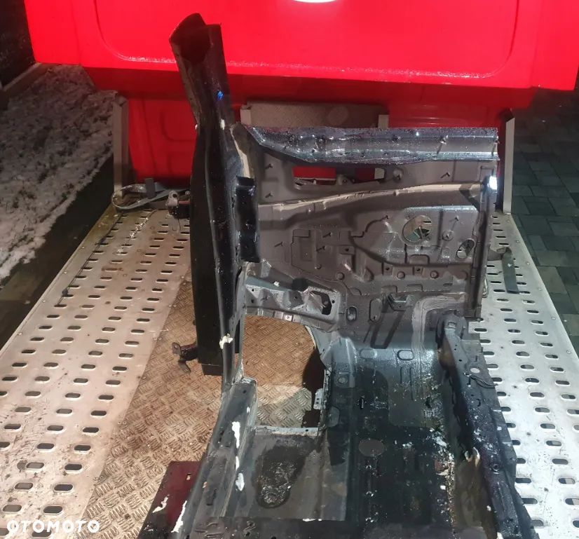 ĆWIARTKA FARTUCH PODŁUŻNICA LEWY PRZÓD HYUNDAI IX35 - 3