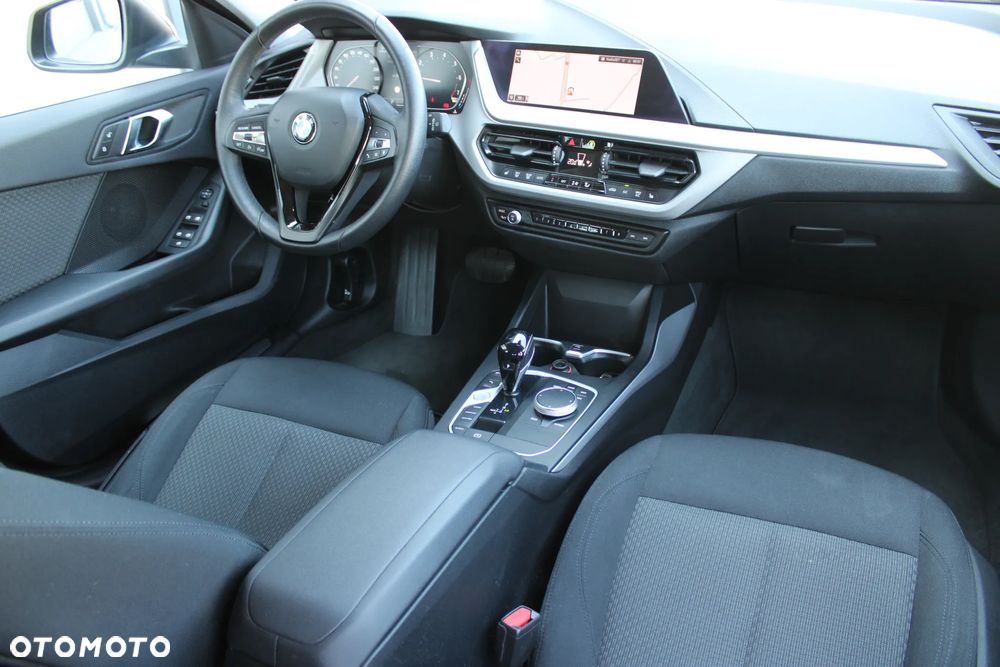 BMW Seria 1 118i Advantage - 20