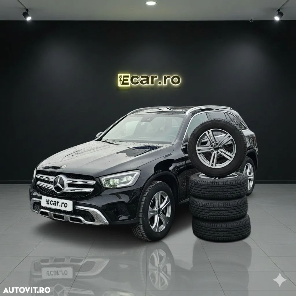 Mercedes-Benz GLC 300 e 4MATIC - 1
