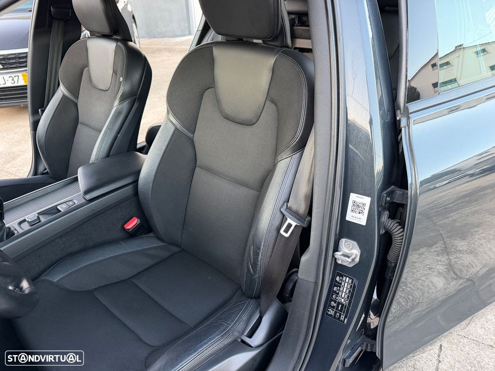 Volvo V60 2.0 D3 Momentum - 29