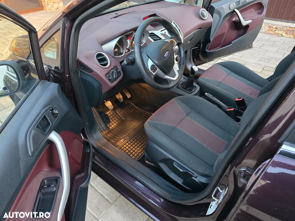 Ford Fiesta 1.6 TDCI Titanium - 6