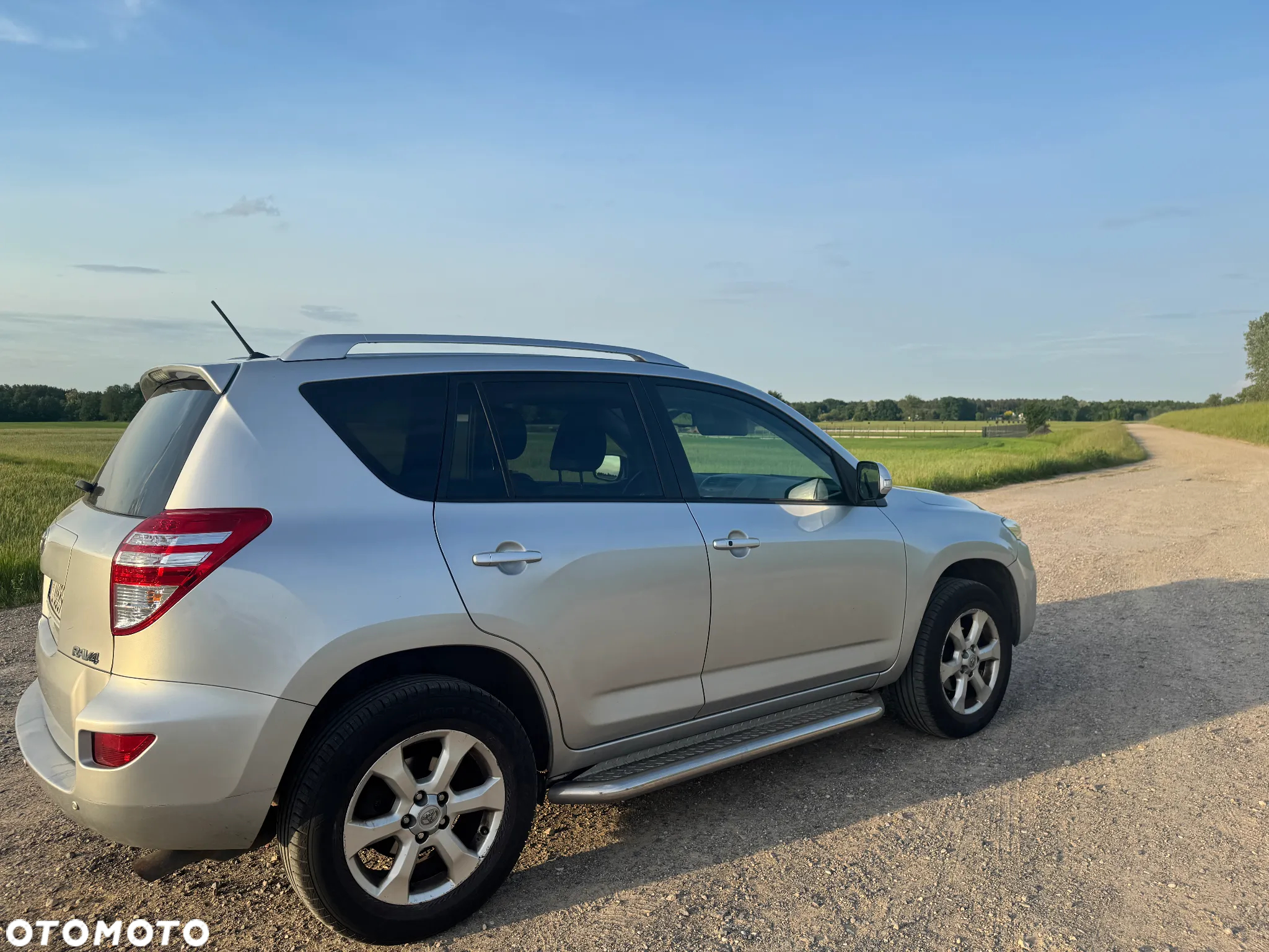 Toyota RAV4 2.0 VVT-i Premium - 2
