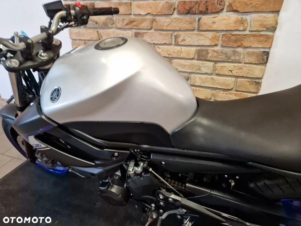 Yamaha XJ - 17