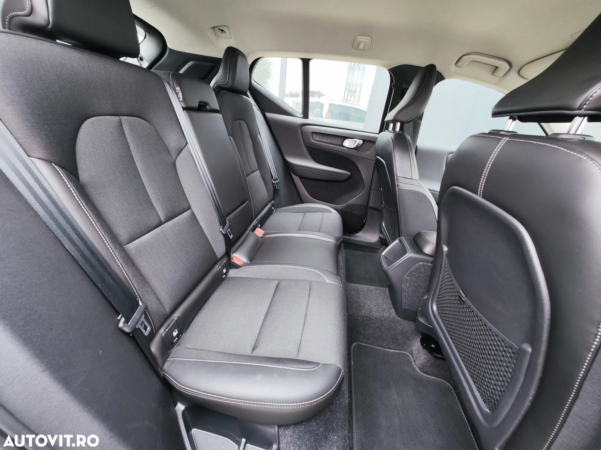 Volvo XC 40 - 23