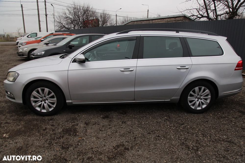 Volkswagen Passat - 2
