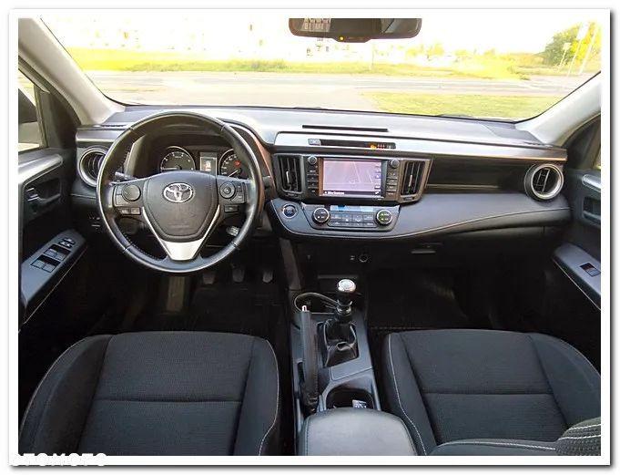 Toyota RAV4 2.0 D-4D 4x2 Start-Stop Executive - 28