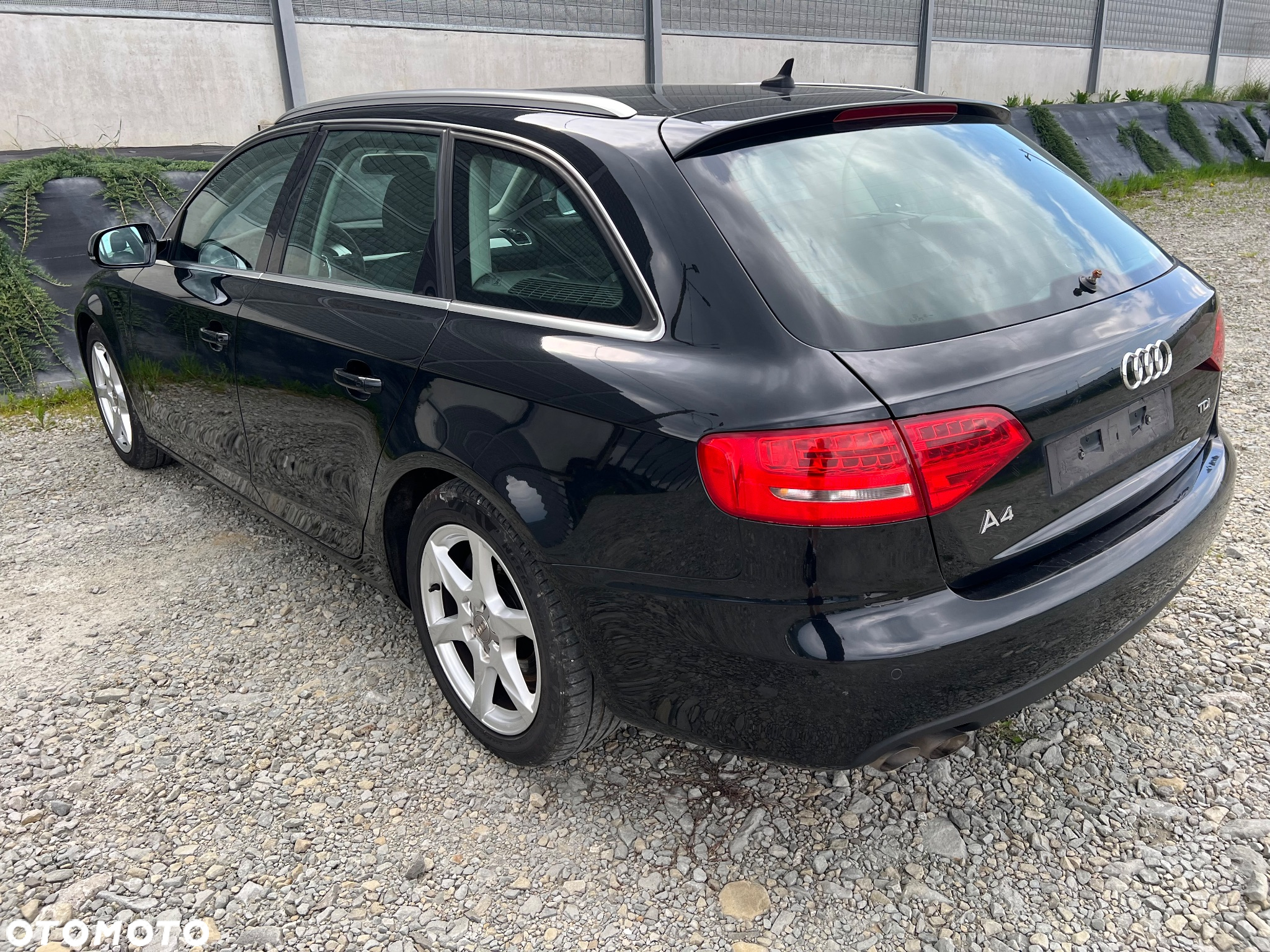 Audi A4 Avant 2.0 TDI DPF multitronic Attraction - 12