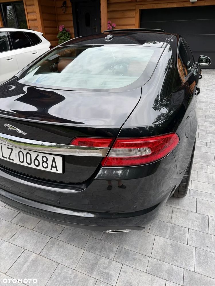 Jaguar XF 4.2 SV8 - 11