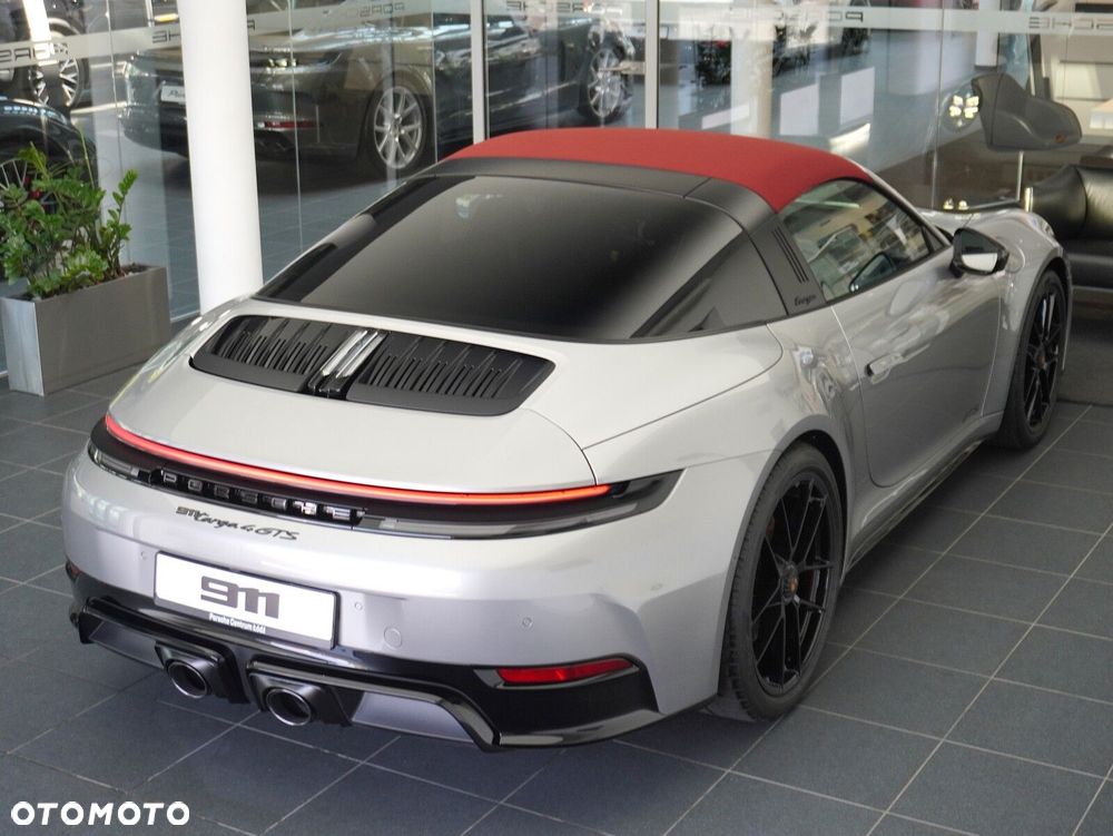 Porsche 911 Targa T-Hybrid 4 GTS - 17