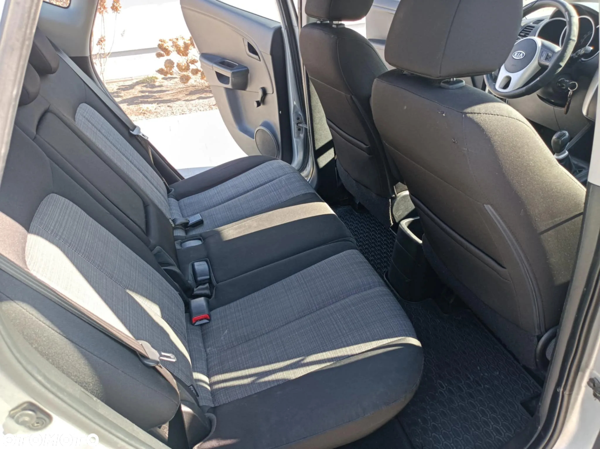 Kia Venga - 8