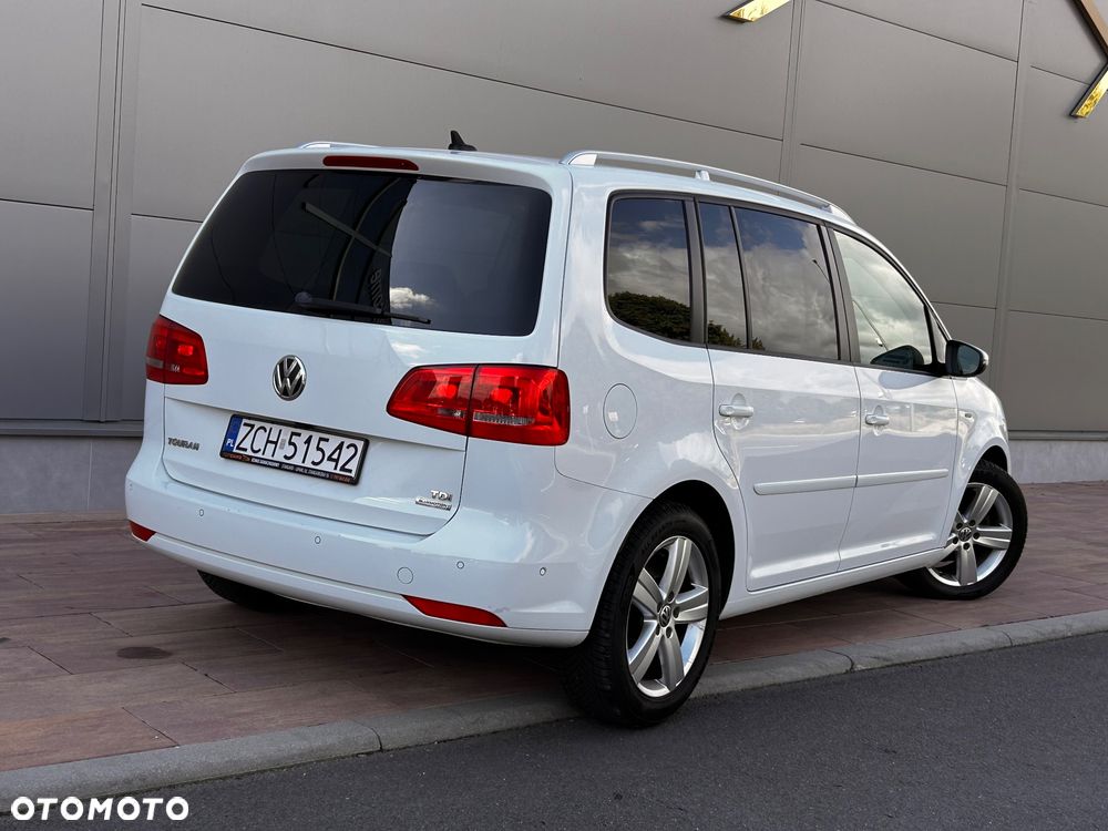 Volkswagen Touran 1.6 TDI DPF Highline - 4