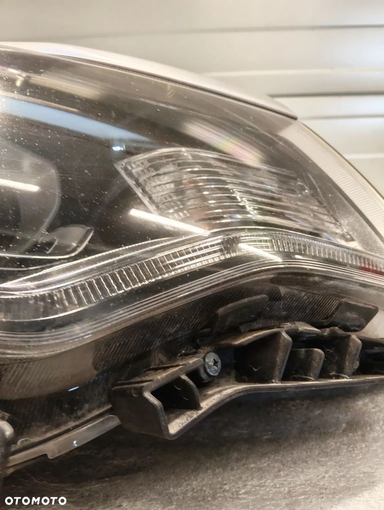 KIA Optima IV FULL LED PRZÓD STRONA PRAWA LAMPA PRZEDNIA 92102A8300 - 2