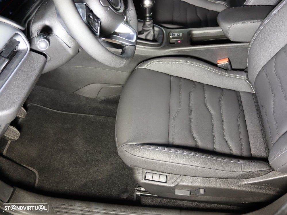 Jeep Avenger 1.2 GSE T3 Longitude - 12