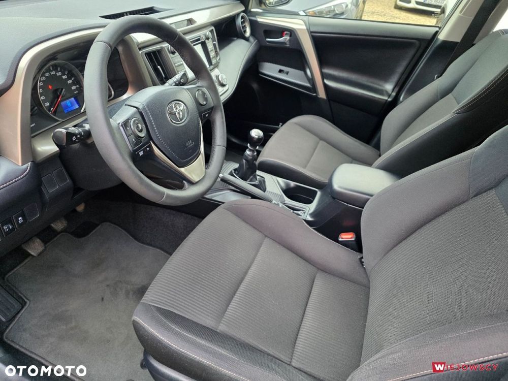 Toyota RAV4 - 12