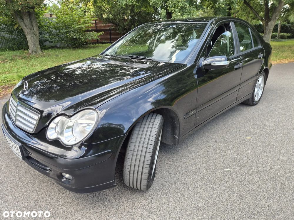 Mercedes-Benz Klasa C 180 Kompressor Classic - 25