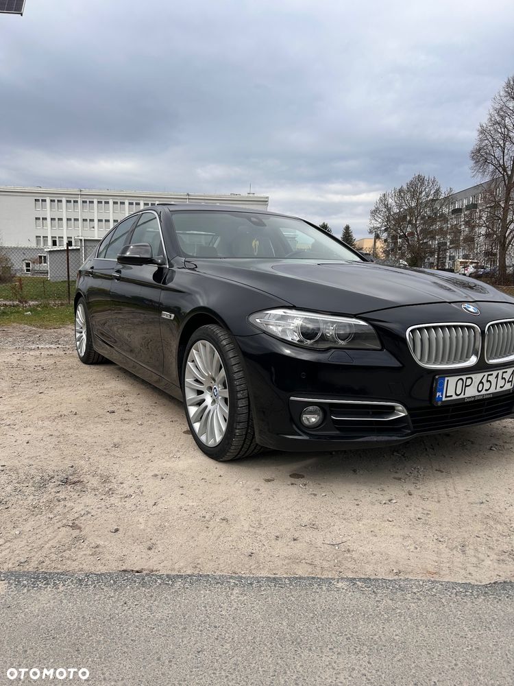 BMW Seria 5 530d xDrive Modern Line - 3