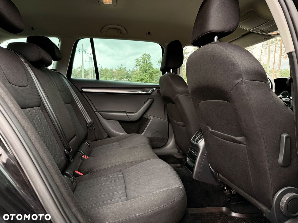 Skoda Octavia 2.0 TDI 4x4 DSG Style - 22