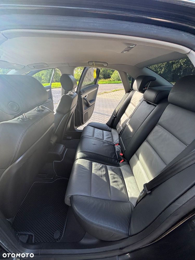 Audi A4 Limousine - 18