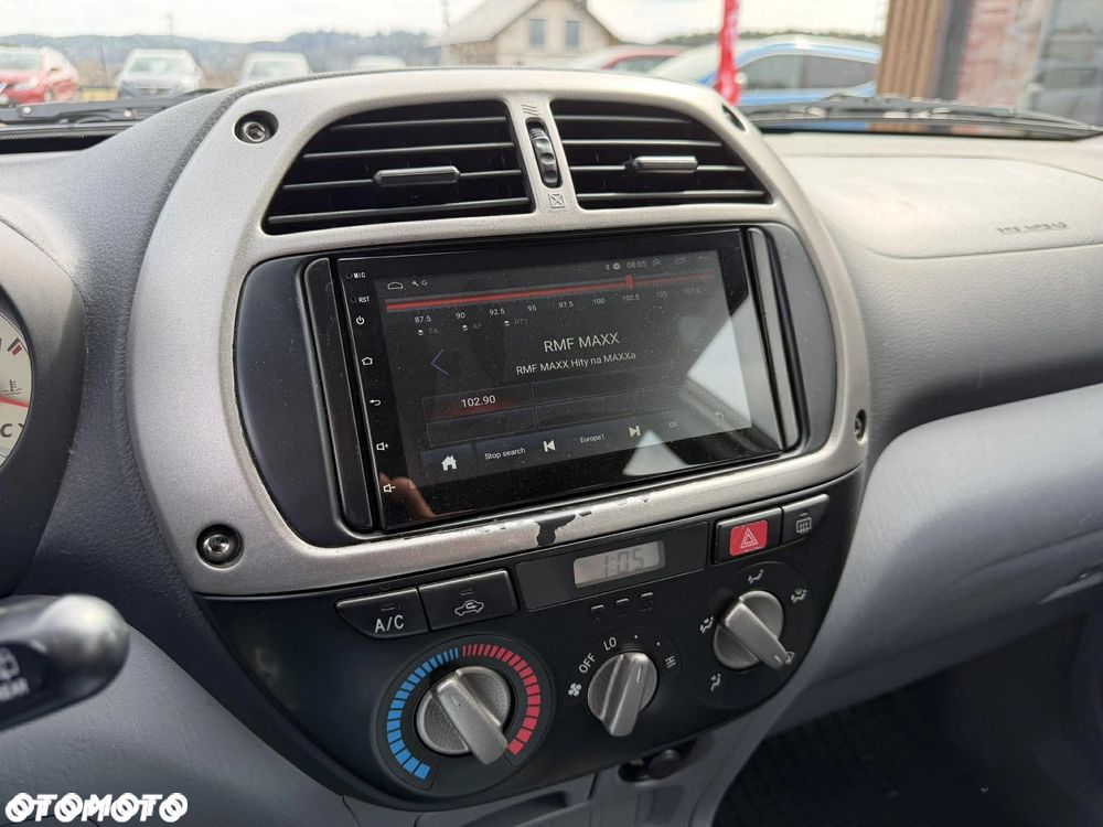 Toyota RAV4 1.8 VVT-i 4x2 - 16