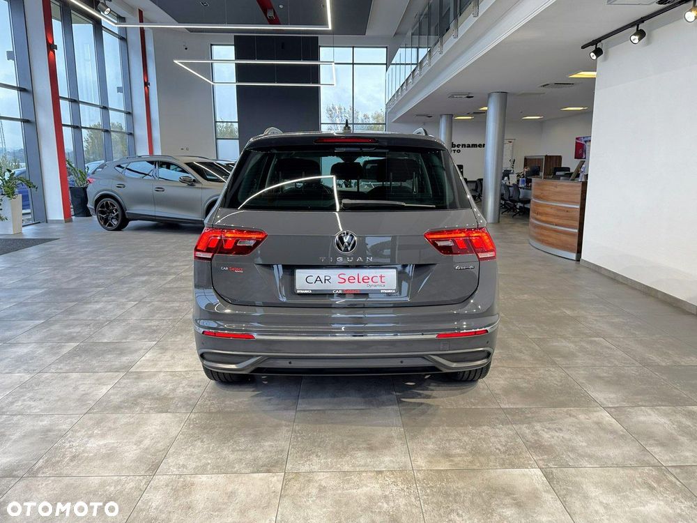 Volkswagen Tiguan - 8