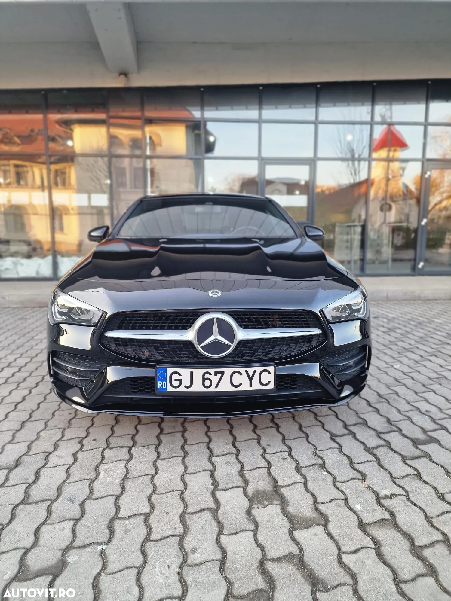 Mercedes-Benz CLA 220 4Matic 7G-DCT AMG Line - 2