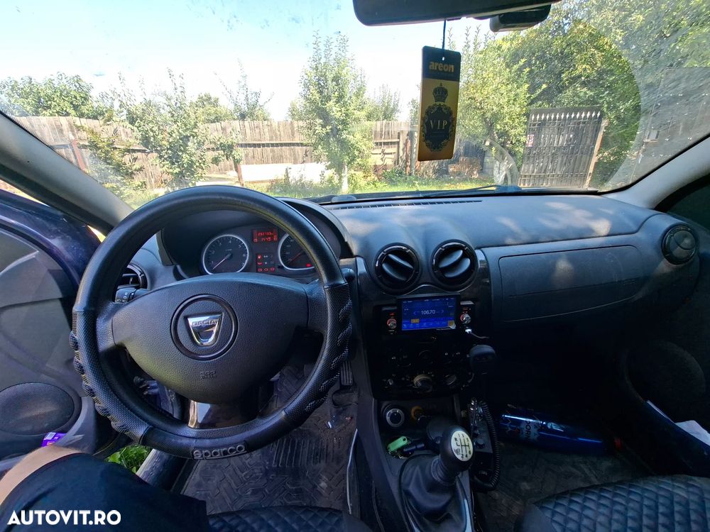 Dacia Duster 1.6 4x4 Laureate - 7