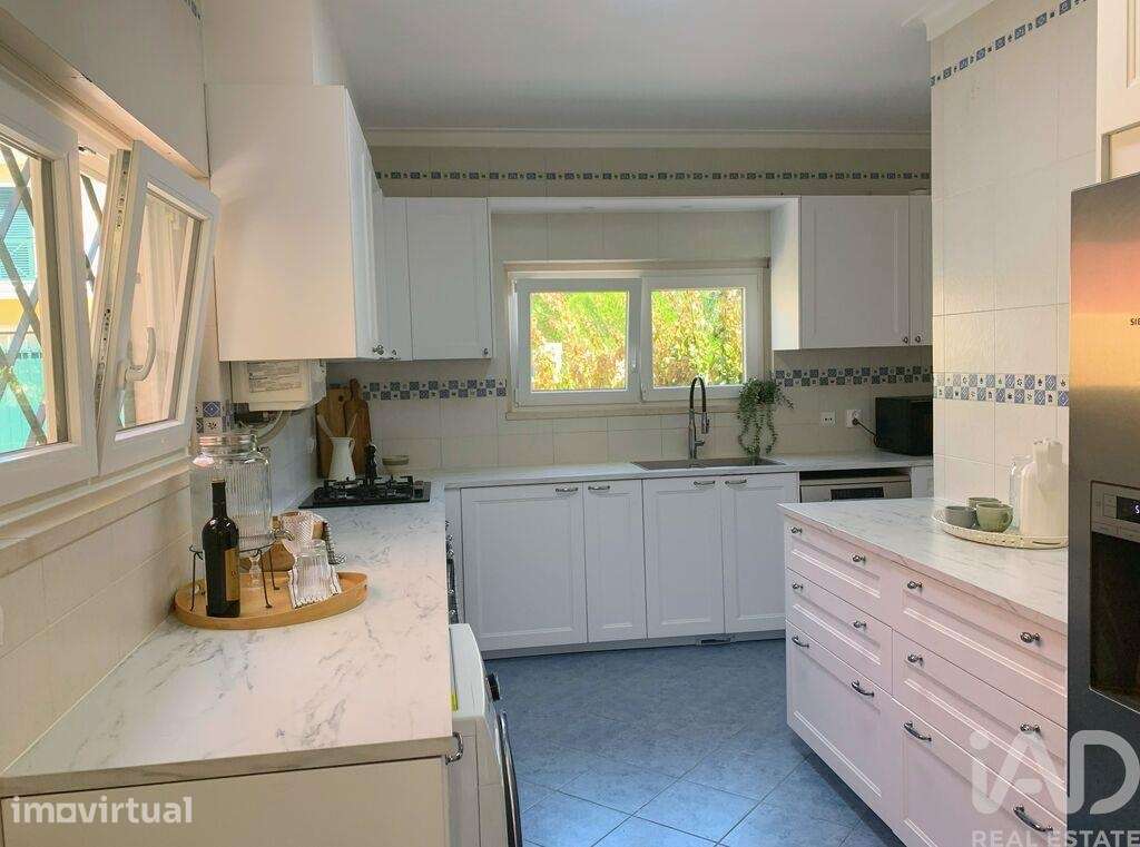 Casa / Villa T4 em Cascais e Estoril de 267,00 m2 - Grande imagem: 5/17