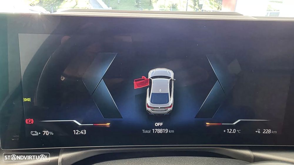 BMW i4 eDrive40 Pack Desportivo M - 44