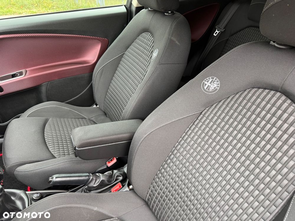 Alfa Romeo Mito - 21