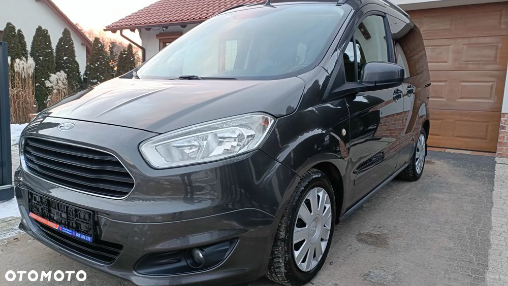 Ford Tourneo Courier 1.5 TDCi Ambiente - 4