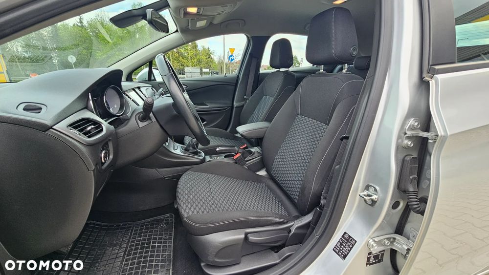 Opel Astra 1.4 T Enjoy - 8