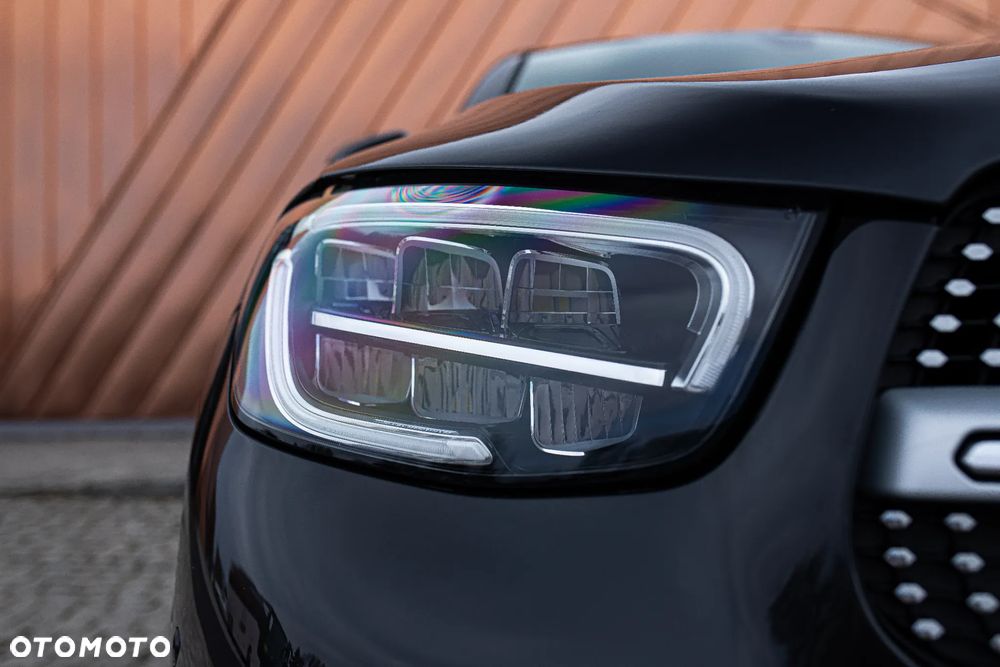 Mercedes-Benz GLC 220 d 4Matic 9G-TRONIC AMG Line Plus - 11