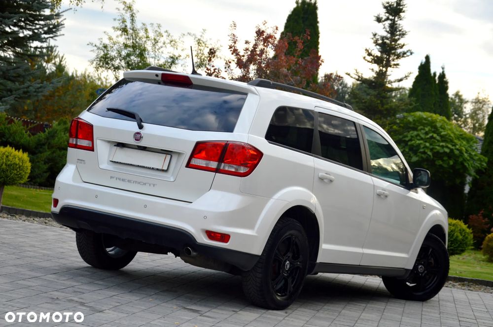 Fiat Freemont 2.0 Multijet 16V DPF Automatik Allrad Black Code - 11