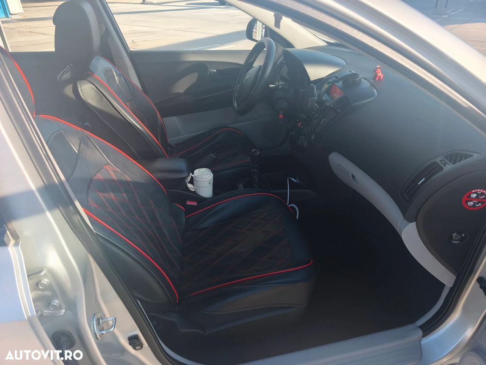 Kia Ceed 1.4 GSL LX - 14