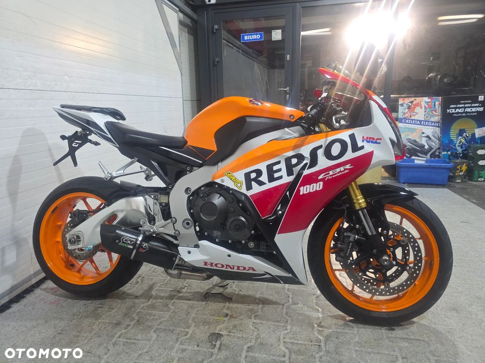 Honda CBR - 8