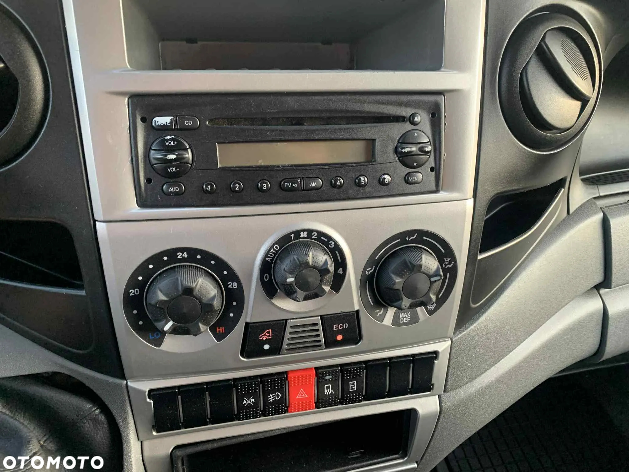 Iveco Daily 35C15 L3H3 - 37
