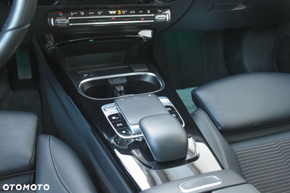Mercedes-Benz Klasa A 250 e 8G-DCT Progressive Advanced - 31