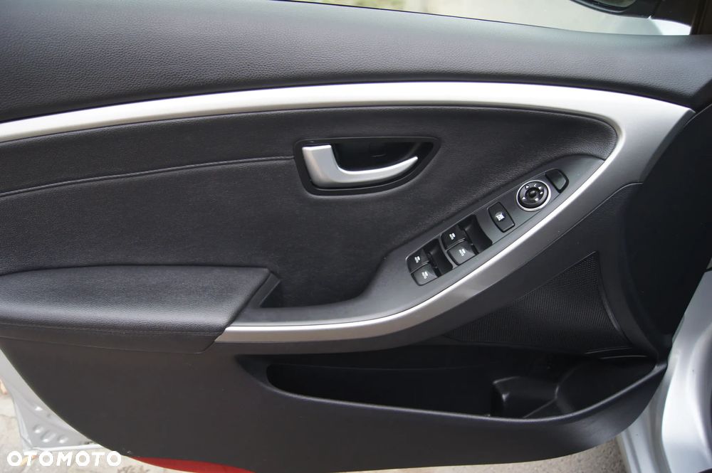 Hyundai i30 1.4 Premium - 19