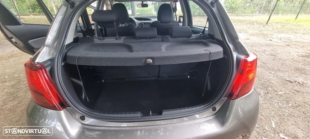 Toyota Yaris 1.4 D-4D Comfort+P.Style - 9