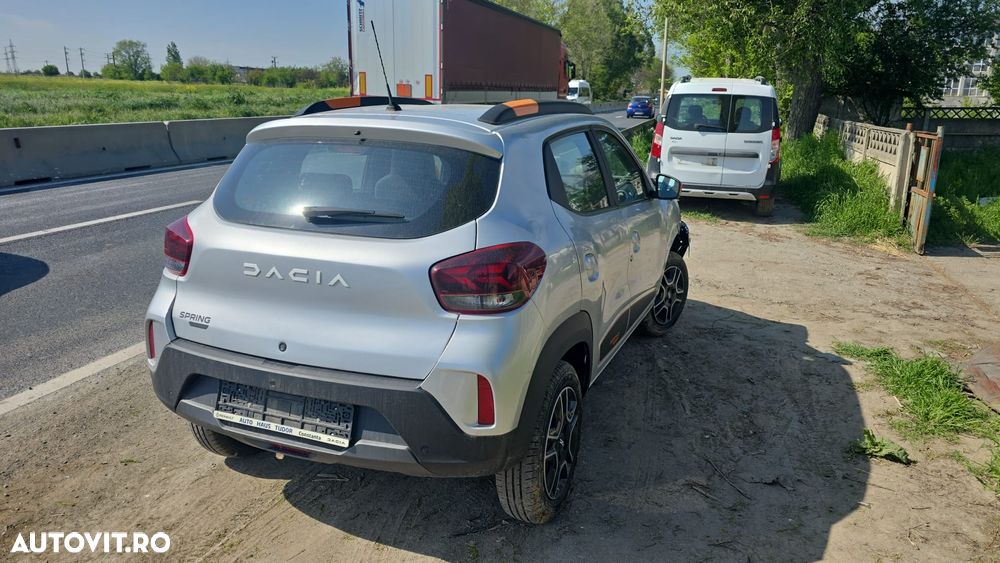 Dacia Spring Expression - 5