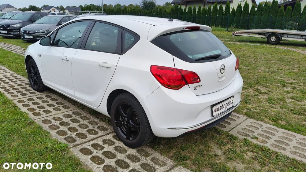 Opel Astra 1.6 Enjoy - 8