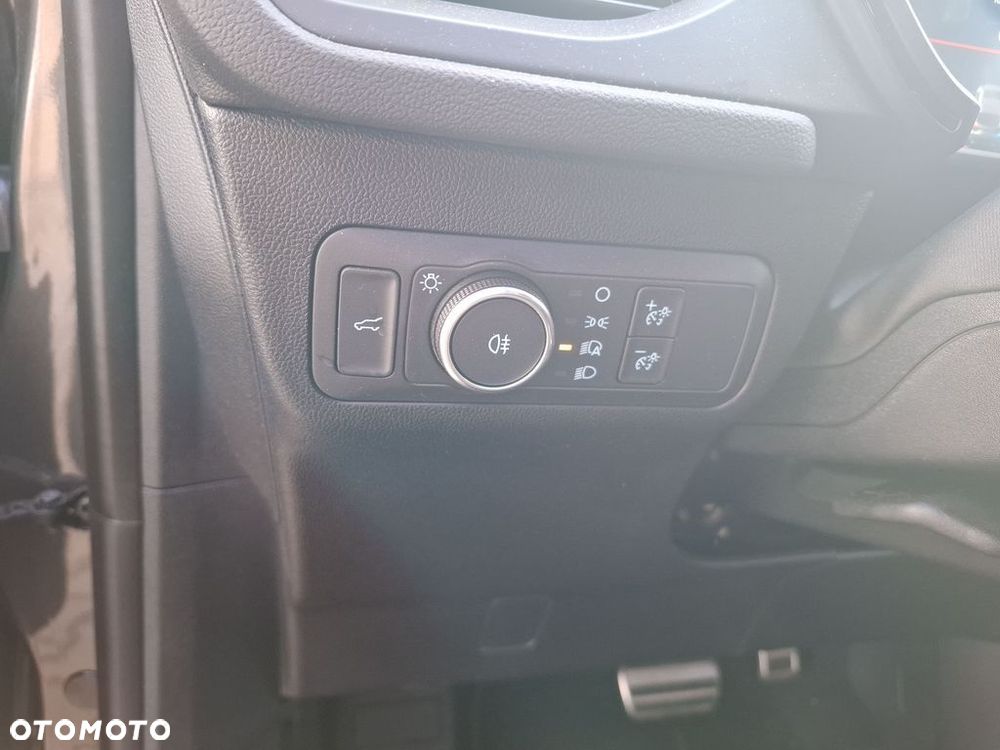 Ford Kuga - 22